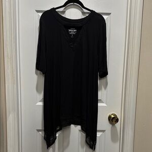 Torrid Black Sharkbite Hem Tunic